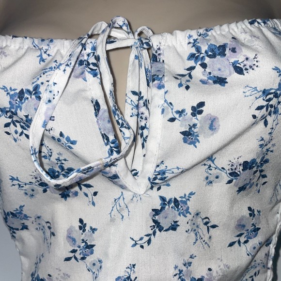 White and blue ruffle shoulder floral printed womens crop  top size xl - Picture 1 of 9